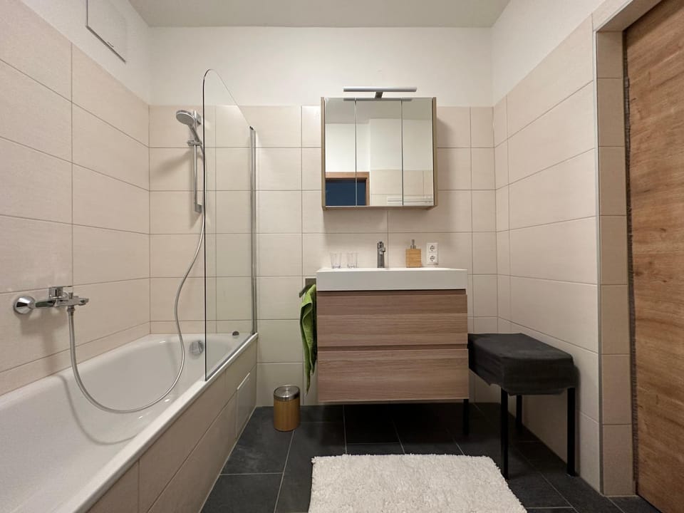 Bathroom, Bath