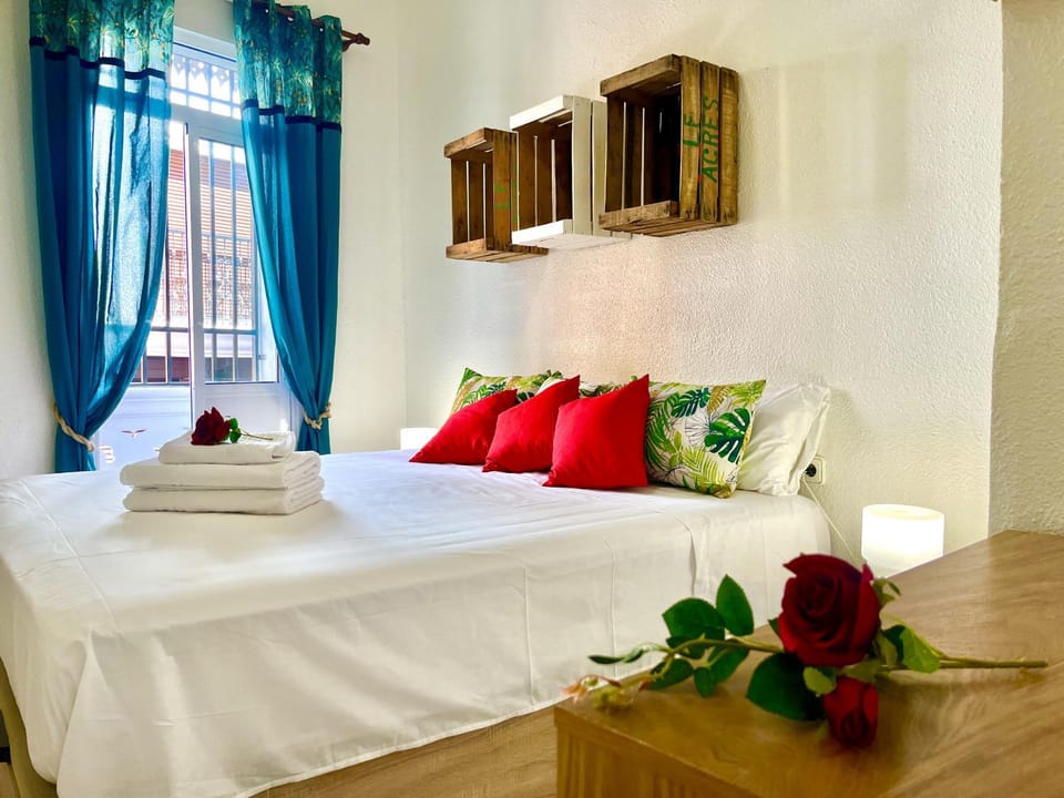 Bed, Bedroom