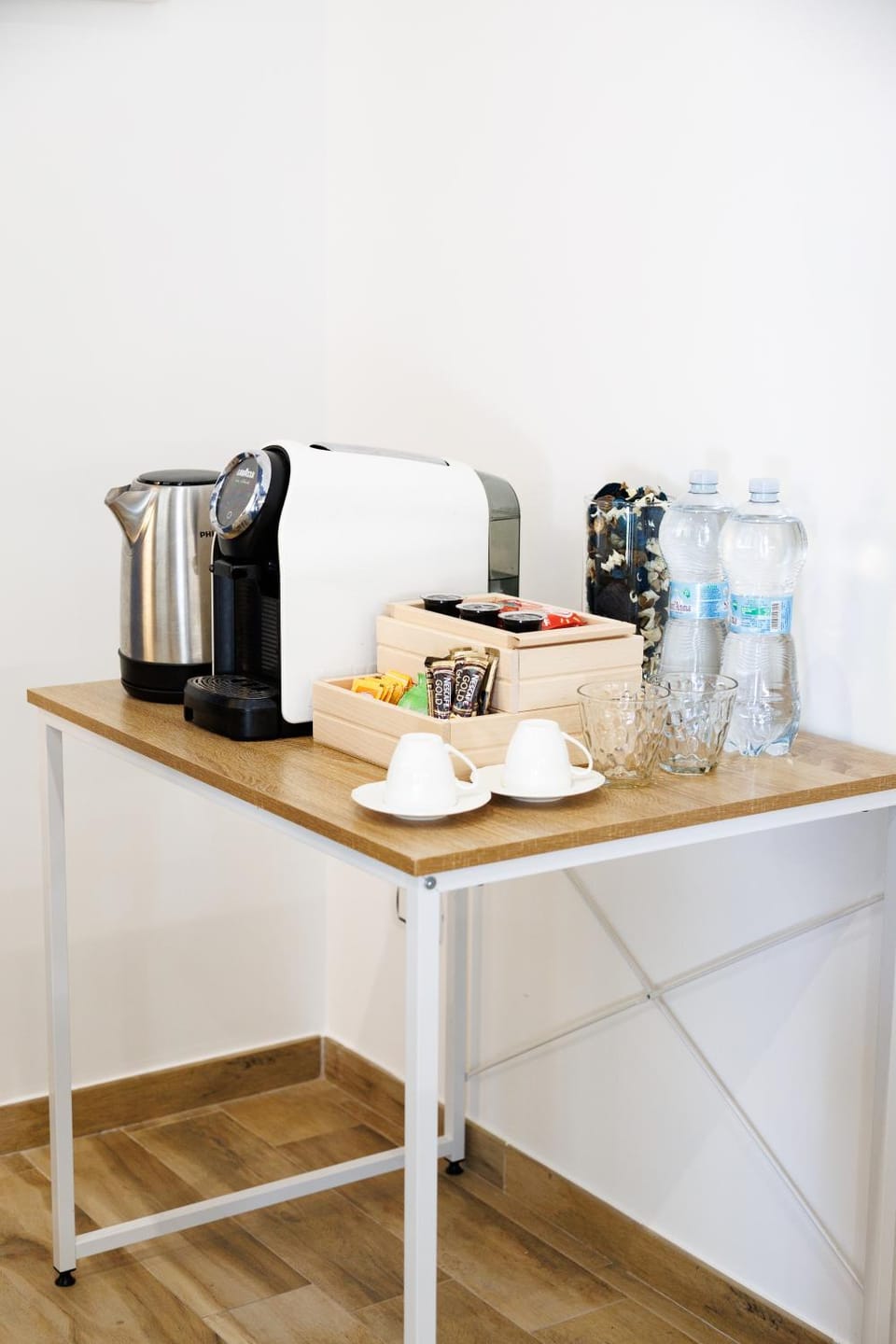 Coffee/tea facilities, minibar