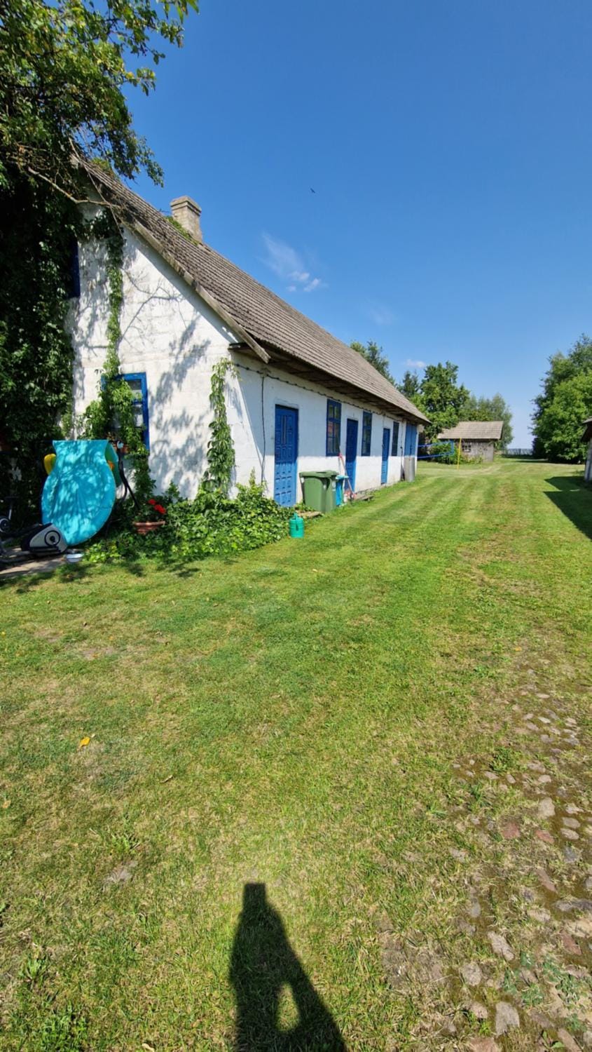 Dierewnia-chata blisko Białowieży House in Belarus