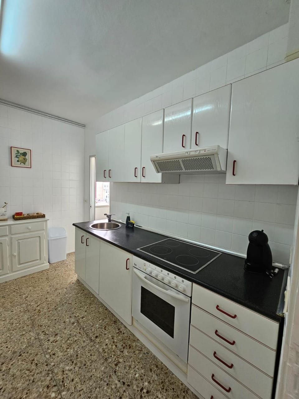 Kitchen or kitchenette, pet friendly, stove