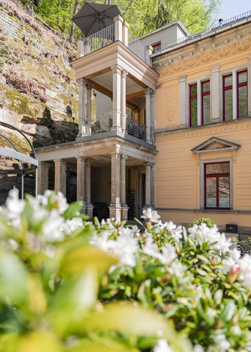 Property building, Balcony/Terrace