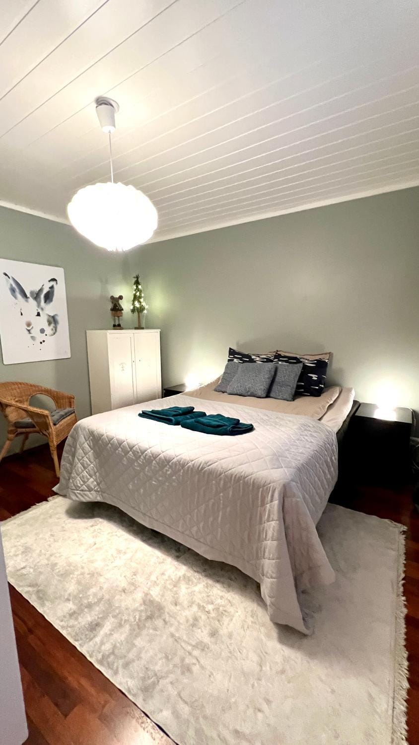 Nordic Villa in Rovaniemi with a Private Sledding Hill, Sauna & Cozy Family Stay Villa in Rovaniemi