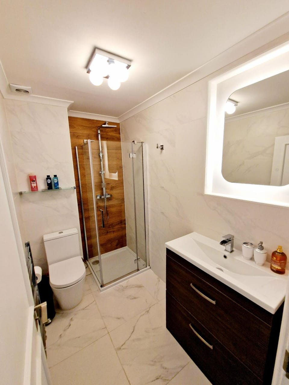 Shower, Toilet, Bathroom