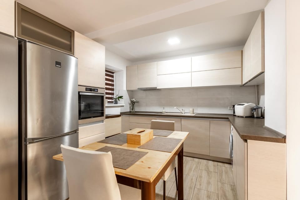 Dining area, dishwasher, minibar, pet friendly, stove, toaster
