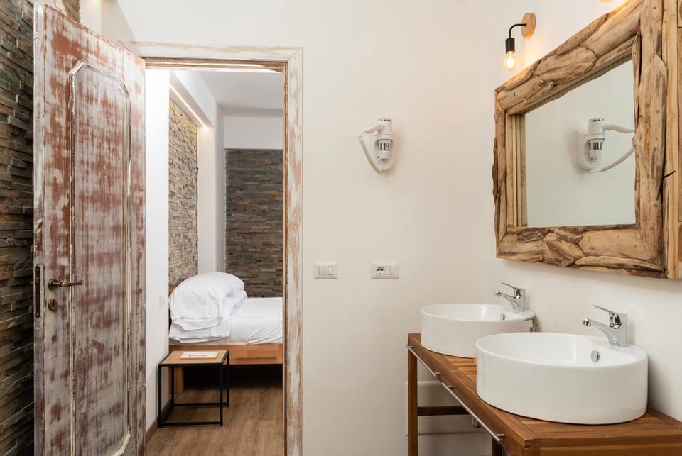 Toilet, Bed, Bathroom, Photo of the whole room, Bedroom, towels