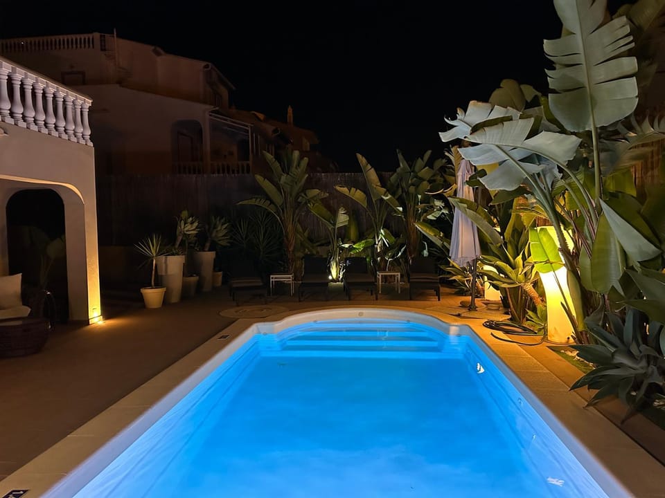 Night, Swimming pool