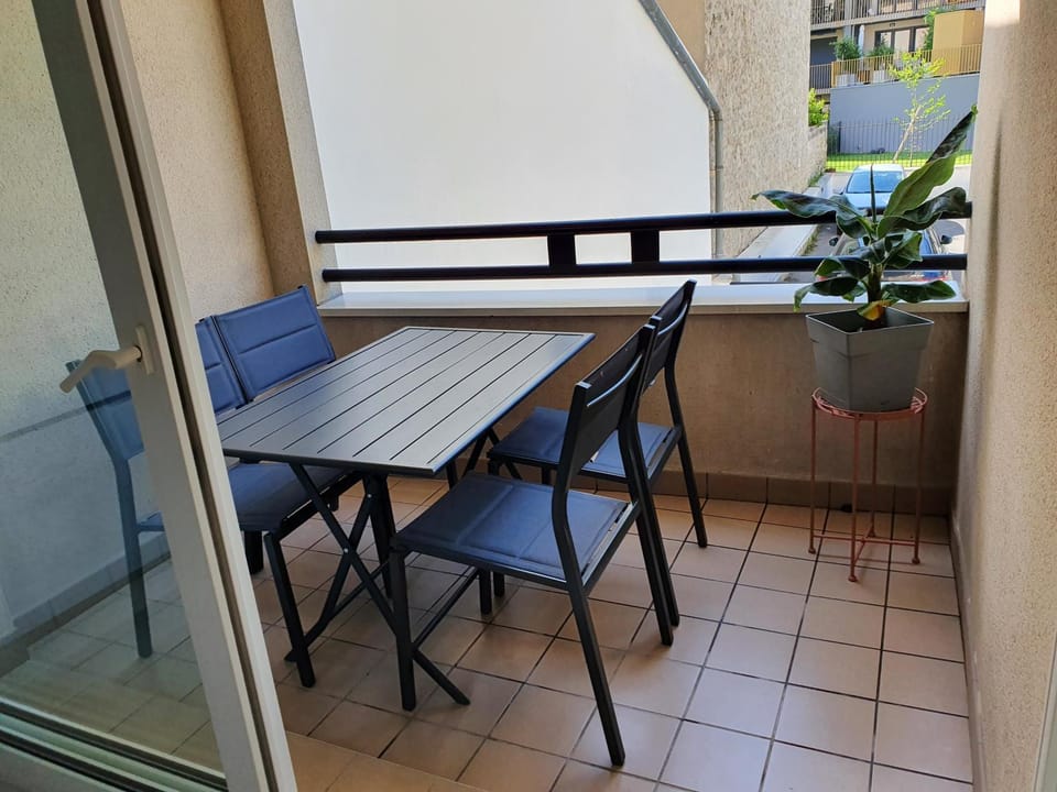 Magnifique appartement avec garage privé et terrasse Apartment in Reims