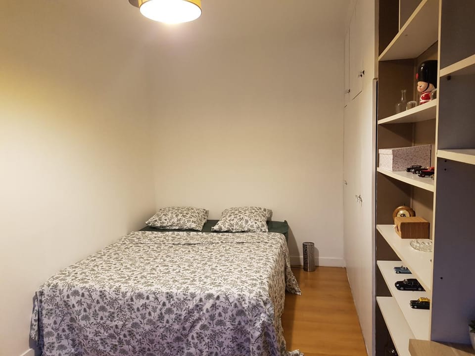 Accueillant et Cosy Apartment in Charenton-le-Pont