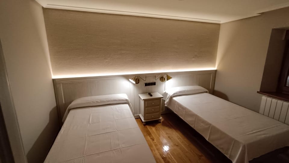 Casa Elisa Monegro. Bed and Breakfast in Cantabria