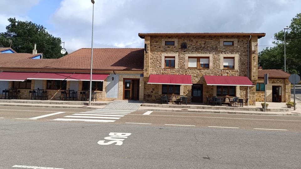 Casa Elisa Monegro. Bed and Breakfast in Cantabria