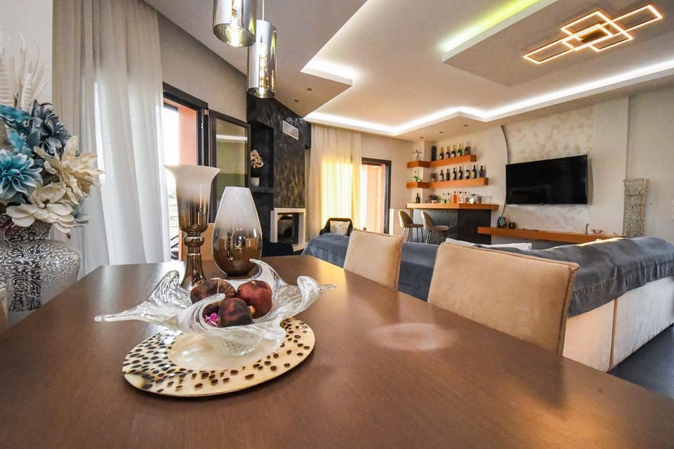 Nektarios & Eftychia Suites - Two Independent Apartments with Shared Pool & BBQ House in Zakynthos, Greece