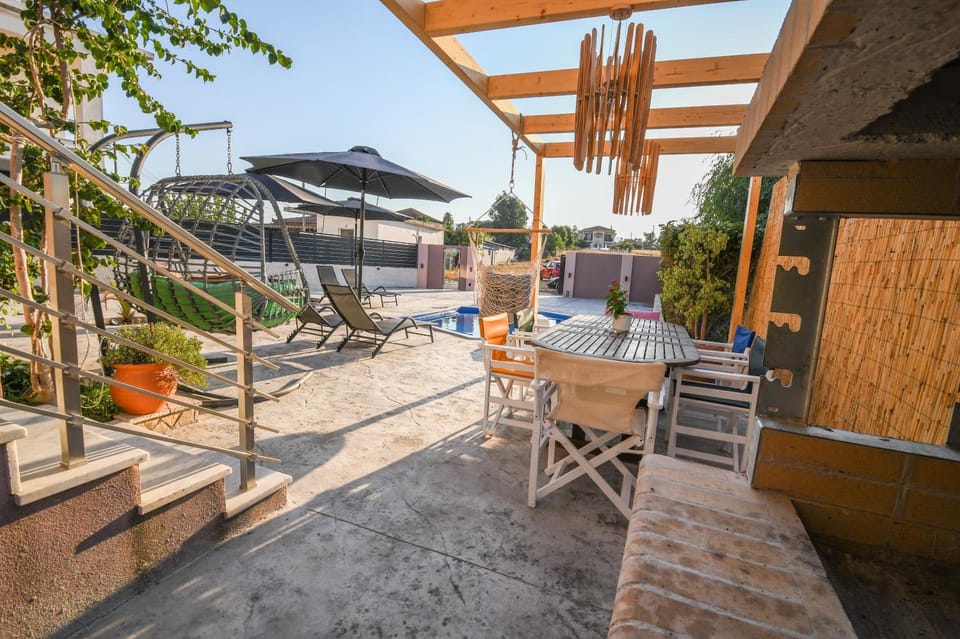 Nektarios & Eftychia Suites - Two Independent Apartments with Shared Pool & BBQ House in Zakynthos, Greece