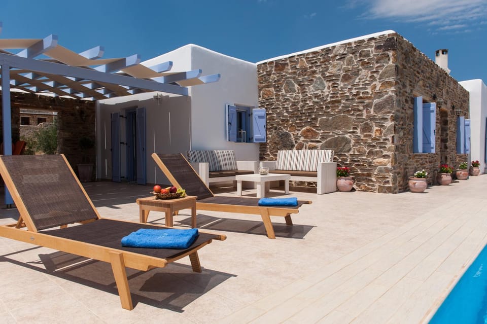 Balcony/Terrace, Pool view, Sea view