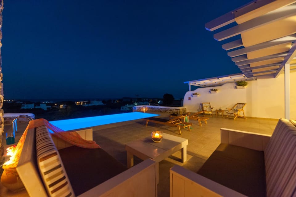 Balcony/Terrace, Pool view, Sea view, Swimming pool