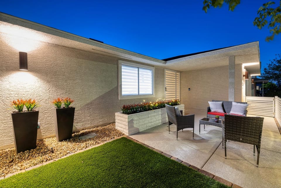 Patio, Garden view