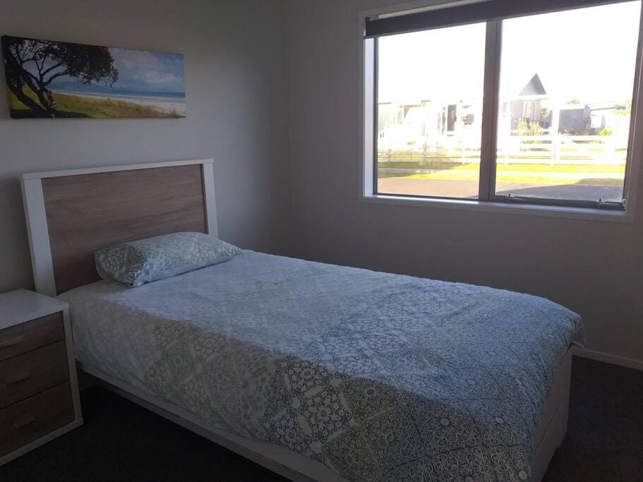 Relax and unwind in Magical Matarangi House in Auckland Region