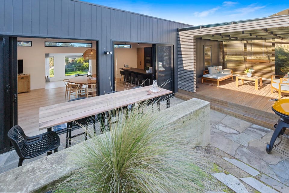 BBQ facilities, Garden, Balcony/Terrace, Living room, Dining area