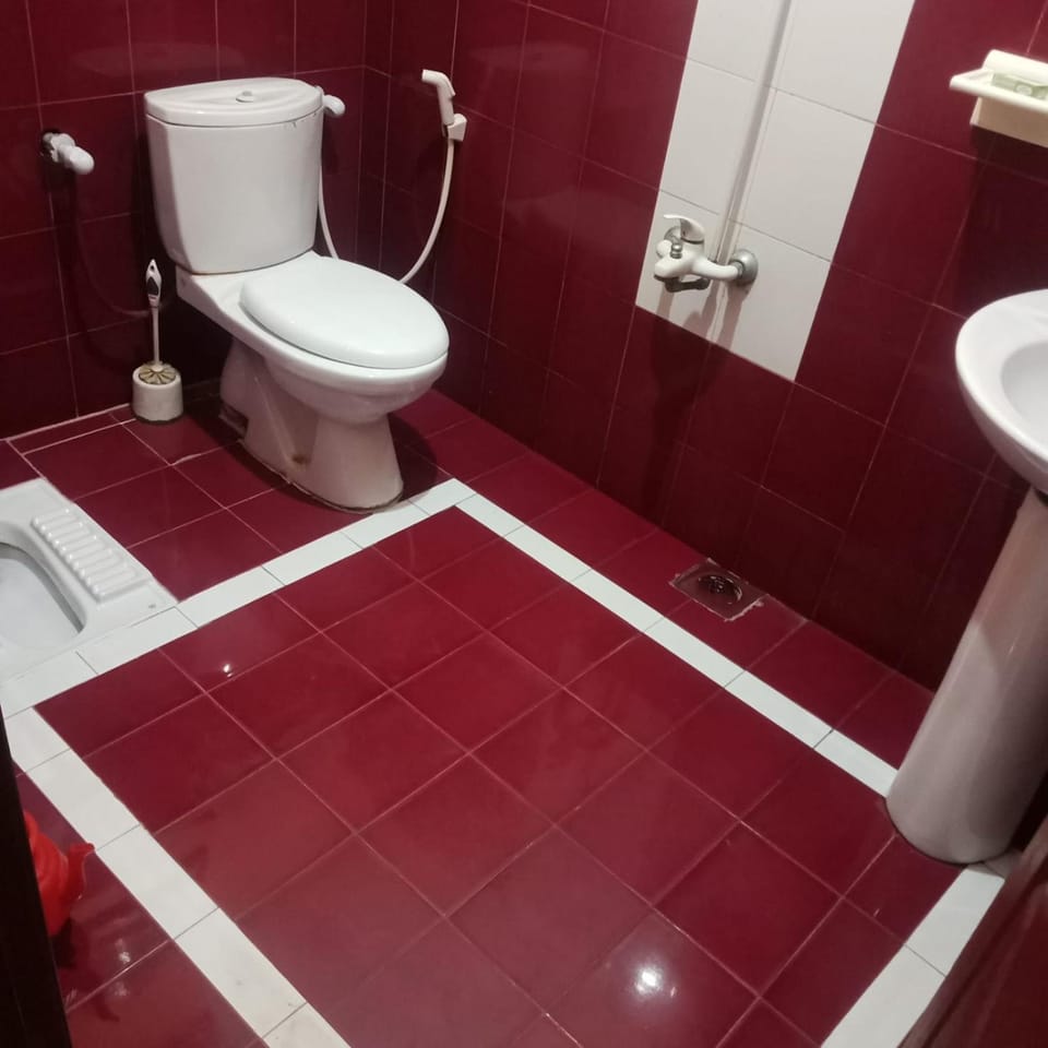 Family Guest House in Gulshan-e-iqbal , block-10 Bed and Breakfast in Karachi