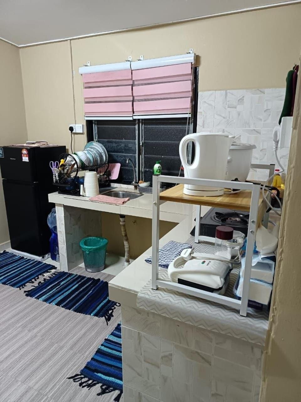 Kitchen or kitchenette, kitchen