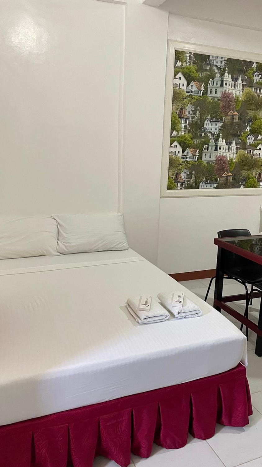 Bed, towels