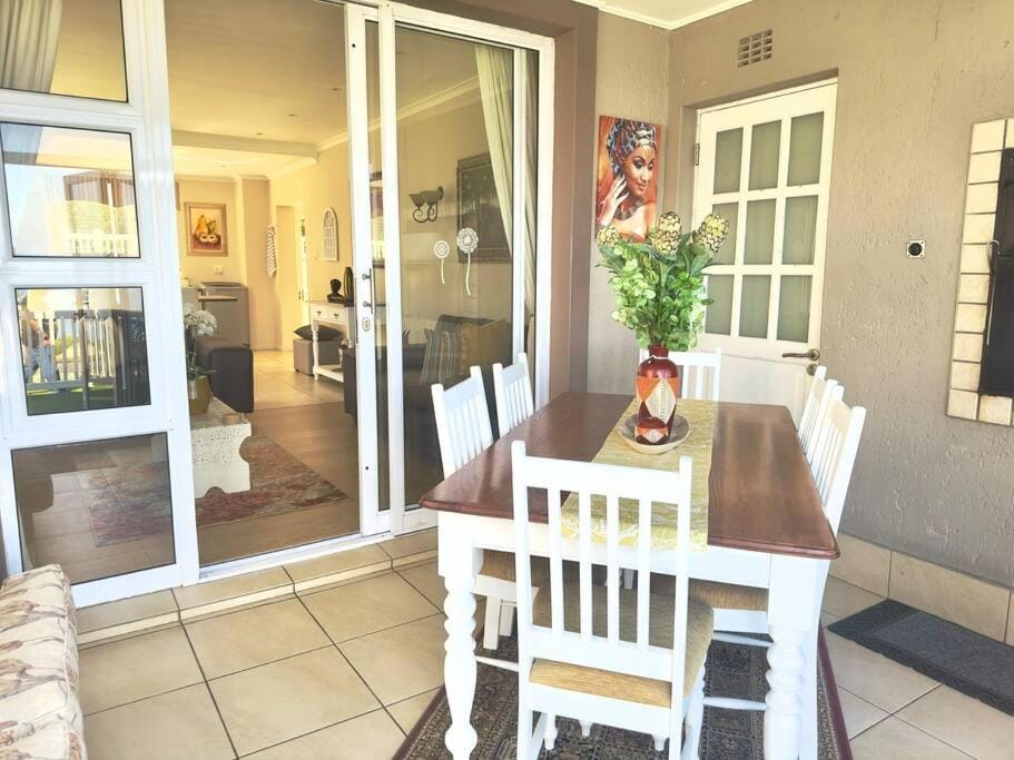 Luxury Lifestyle Villa Apartment in Western Cape