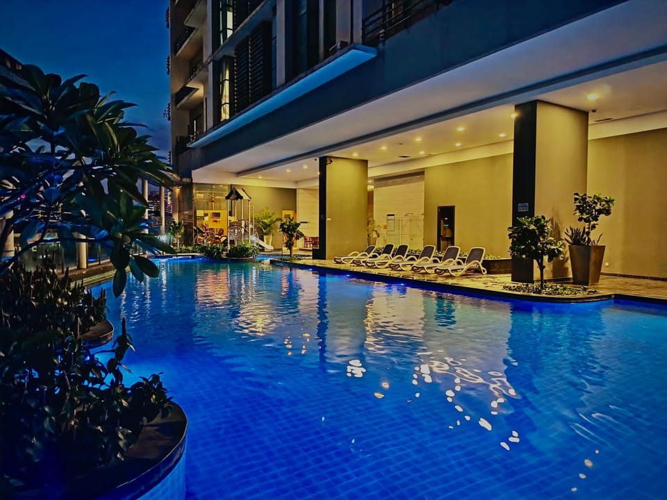 Night, Pool view, Swimming pool, sunbed