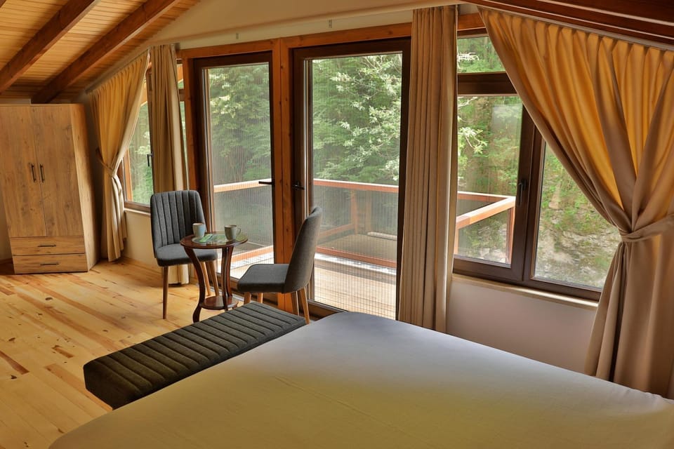 View (from property/room), Balcony/Terrace, Bedroom