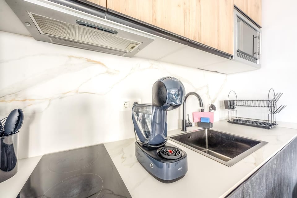 Coffee/tea facilities, kitchen