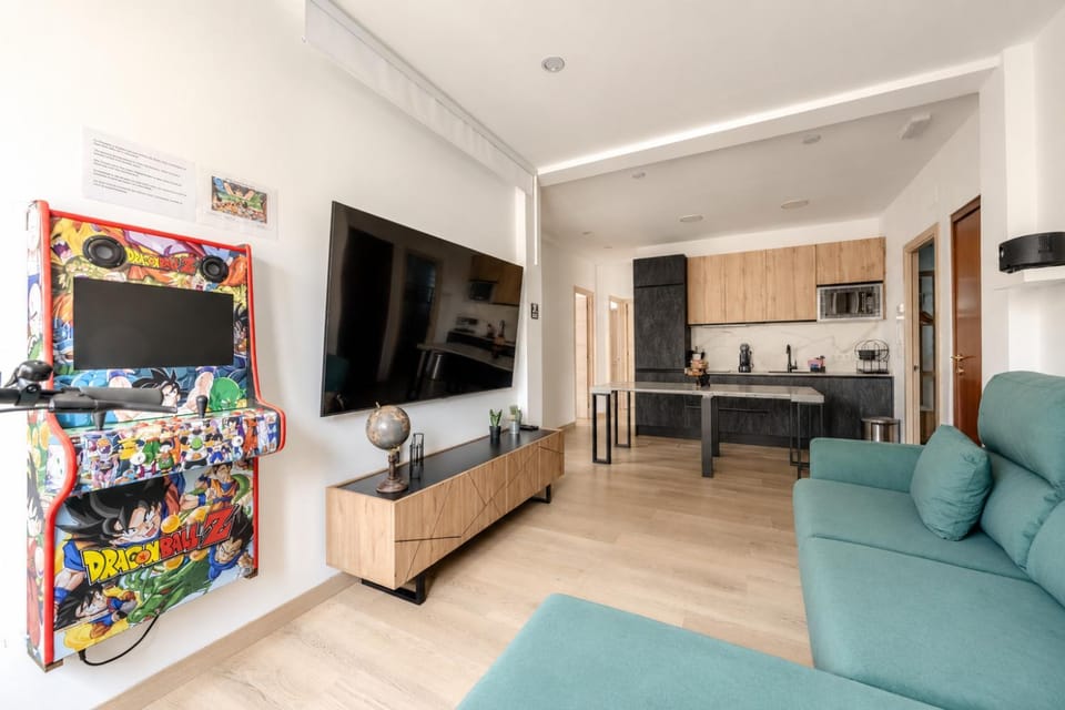 Communal lounge/ TV room, Living room