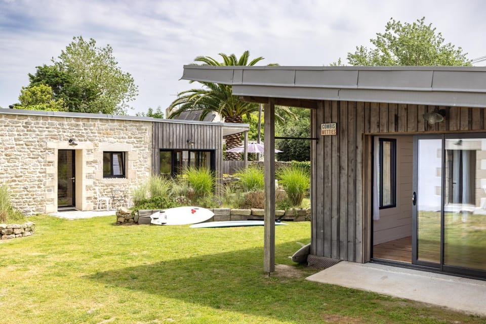 Property building, Garden