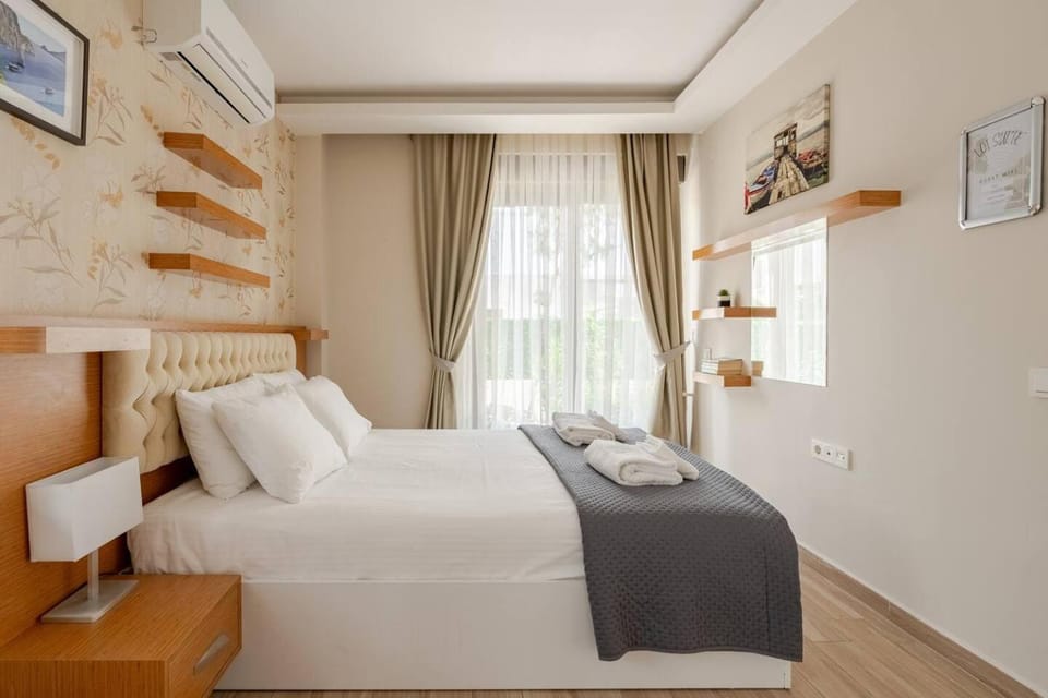Bed, TV and multimedia, Bedroom, internet, towels, air conditioner