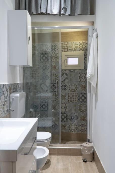 Santa Cecilia House centro Palermo-350 mt stazione Apartment in Palermo