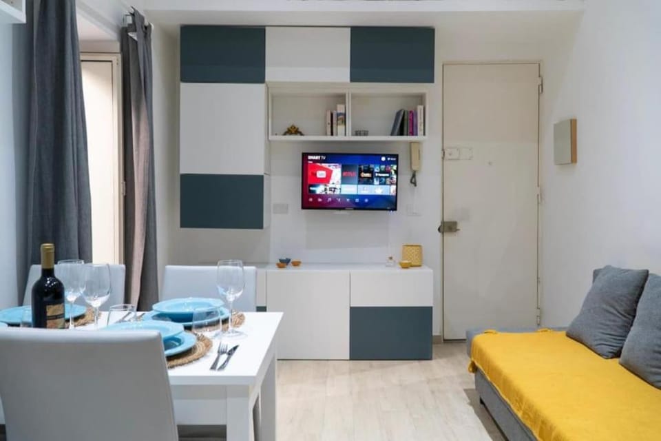 Santa Cecilia House centro Palermo-350 mt stazione Apartment in Palermo