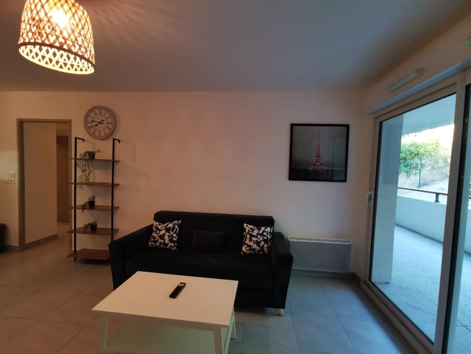 Magnifique T3 pour 8 personnes à Montpellier, WIFI, PARKING Apartment in Montpellier