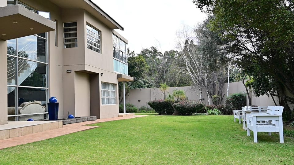 Property building, Breakfast
