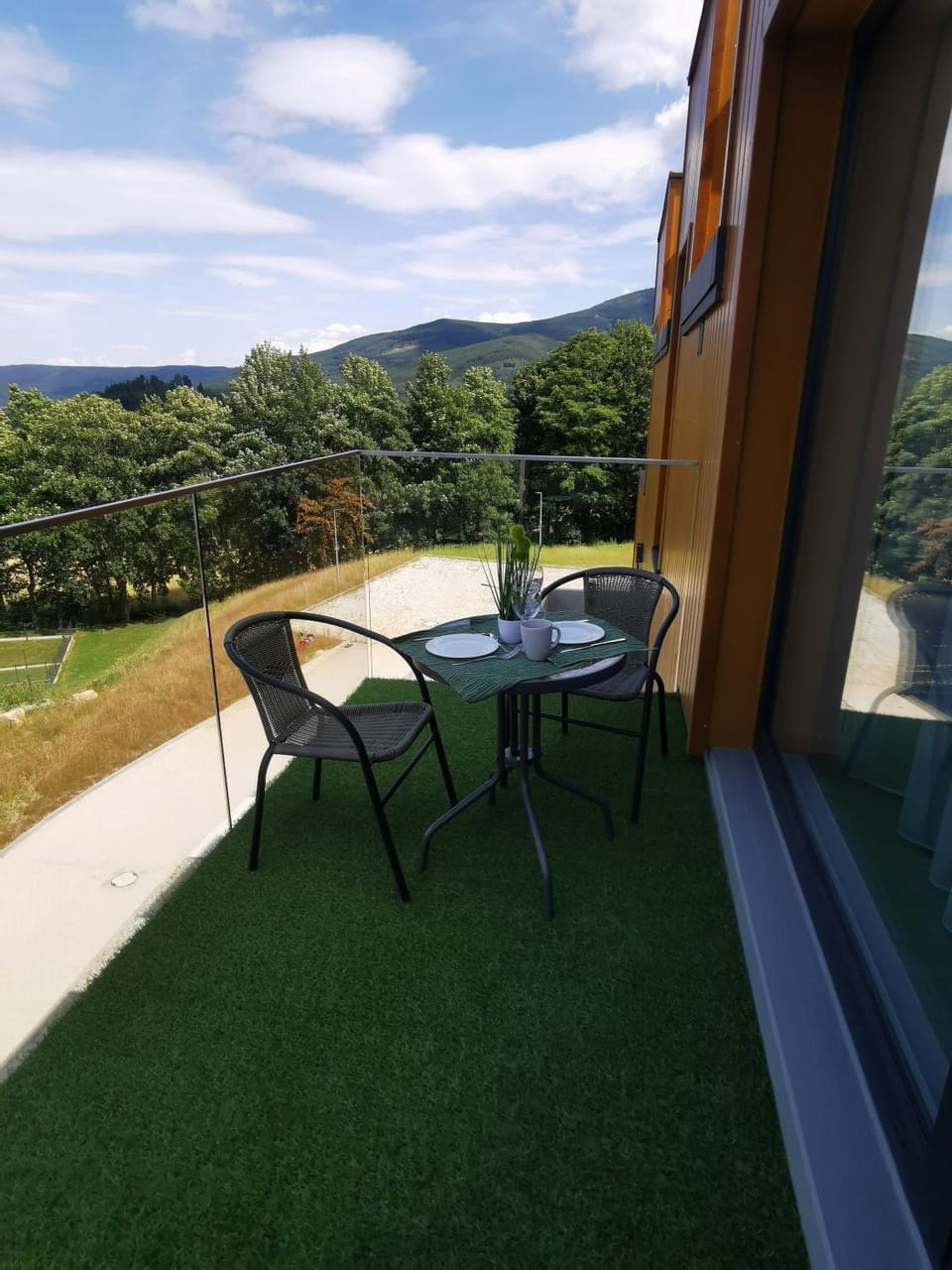 Balcony/Terrace, Mountain view