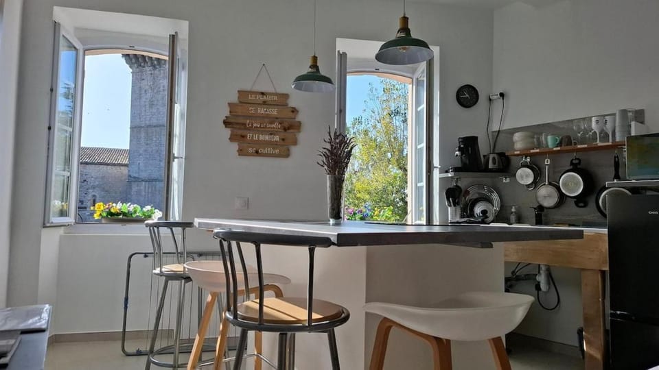 Suite Moulin de la Calade! Vue sur la Tour, Climatisation, Provence Apartment in French Riviera