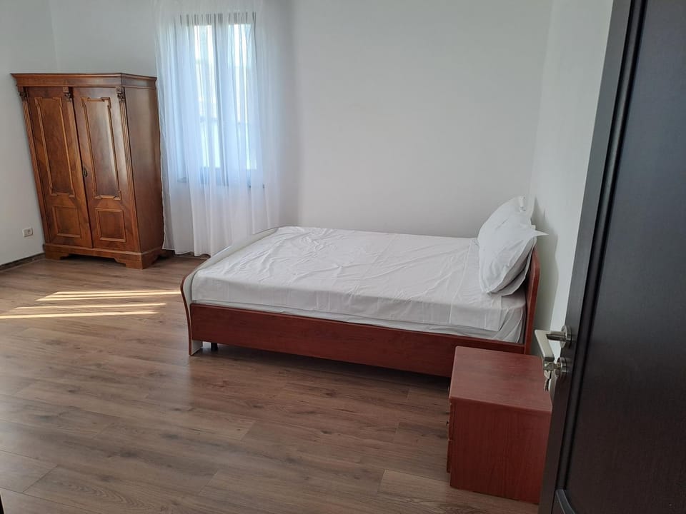 Pensiunea La Conac Bed and Breakfast in Moldova