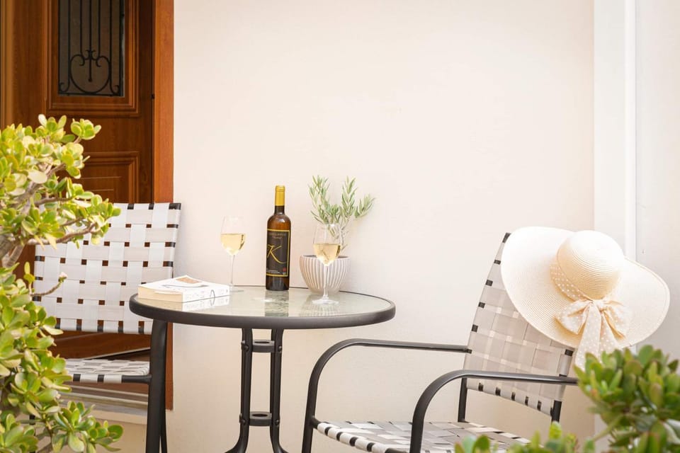 Blue studio in kantouni Apartment in Samos, Greece