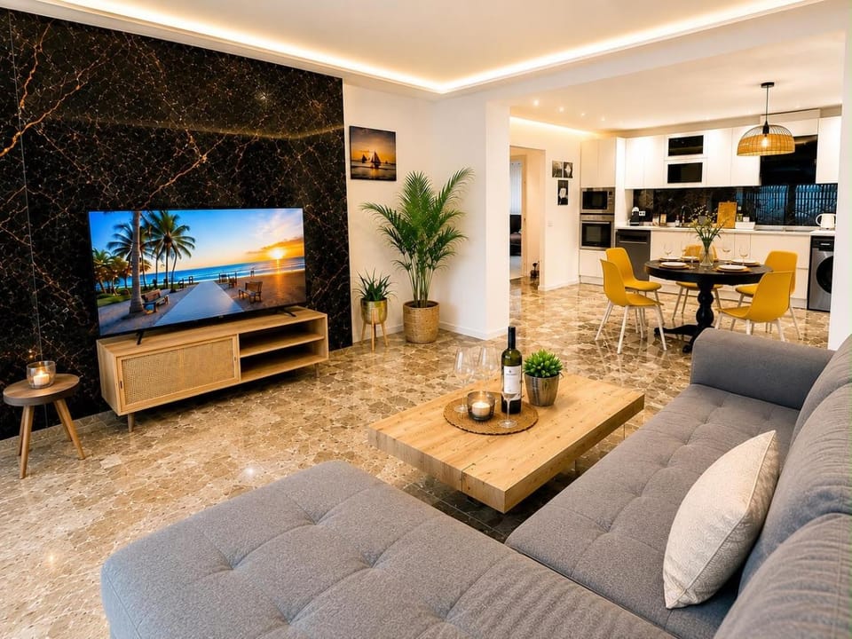 Del Mar Modern Spacious 3-Bedroom Apartment Near the Beach Apartment in Port de Sagunt