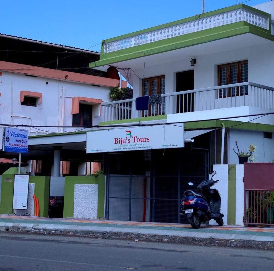 Property building, Day, Street view