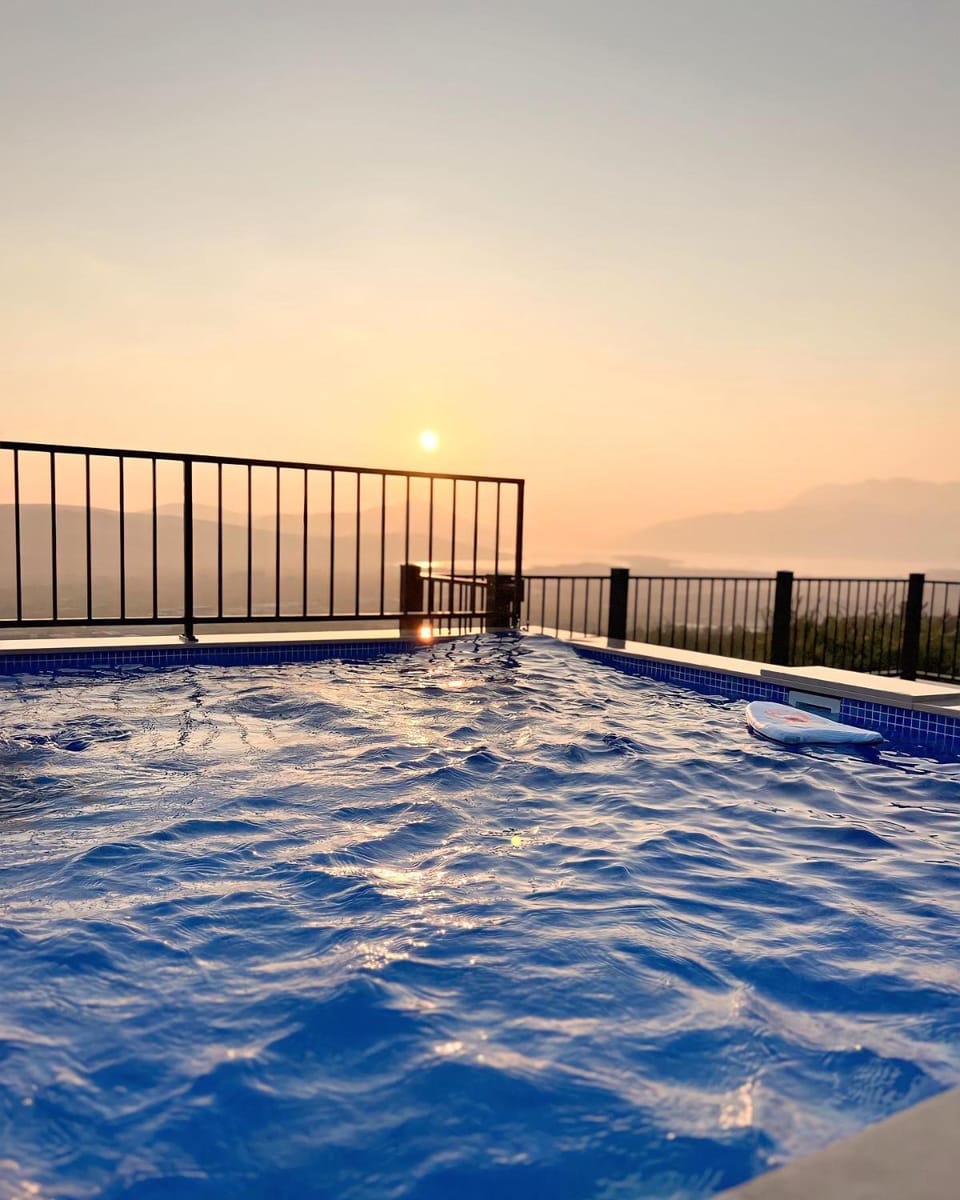 Apartments HAS Apartment in Kotor Municipality