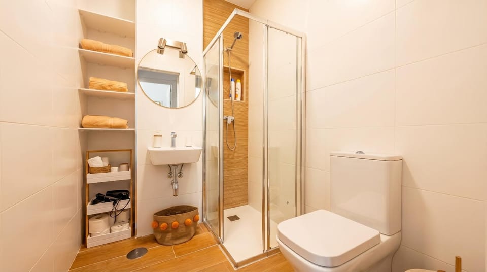 Shower, Bathroom, bidet