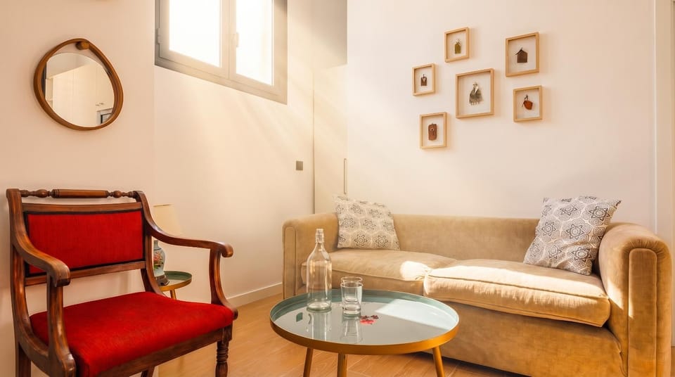 Living room, Seating area