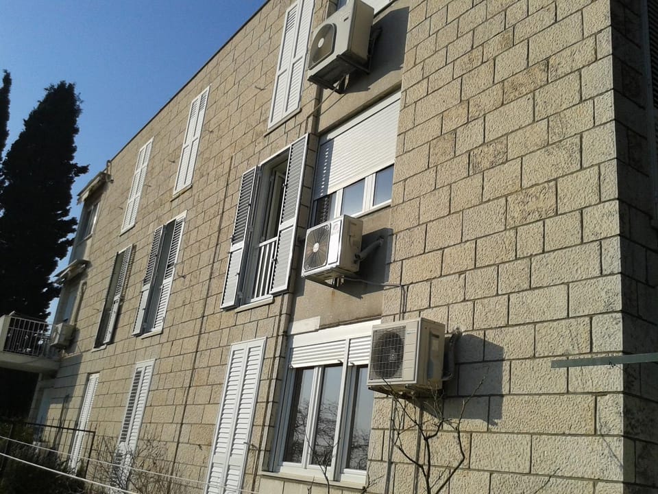 Property building, Day