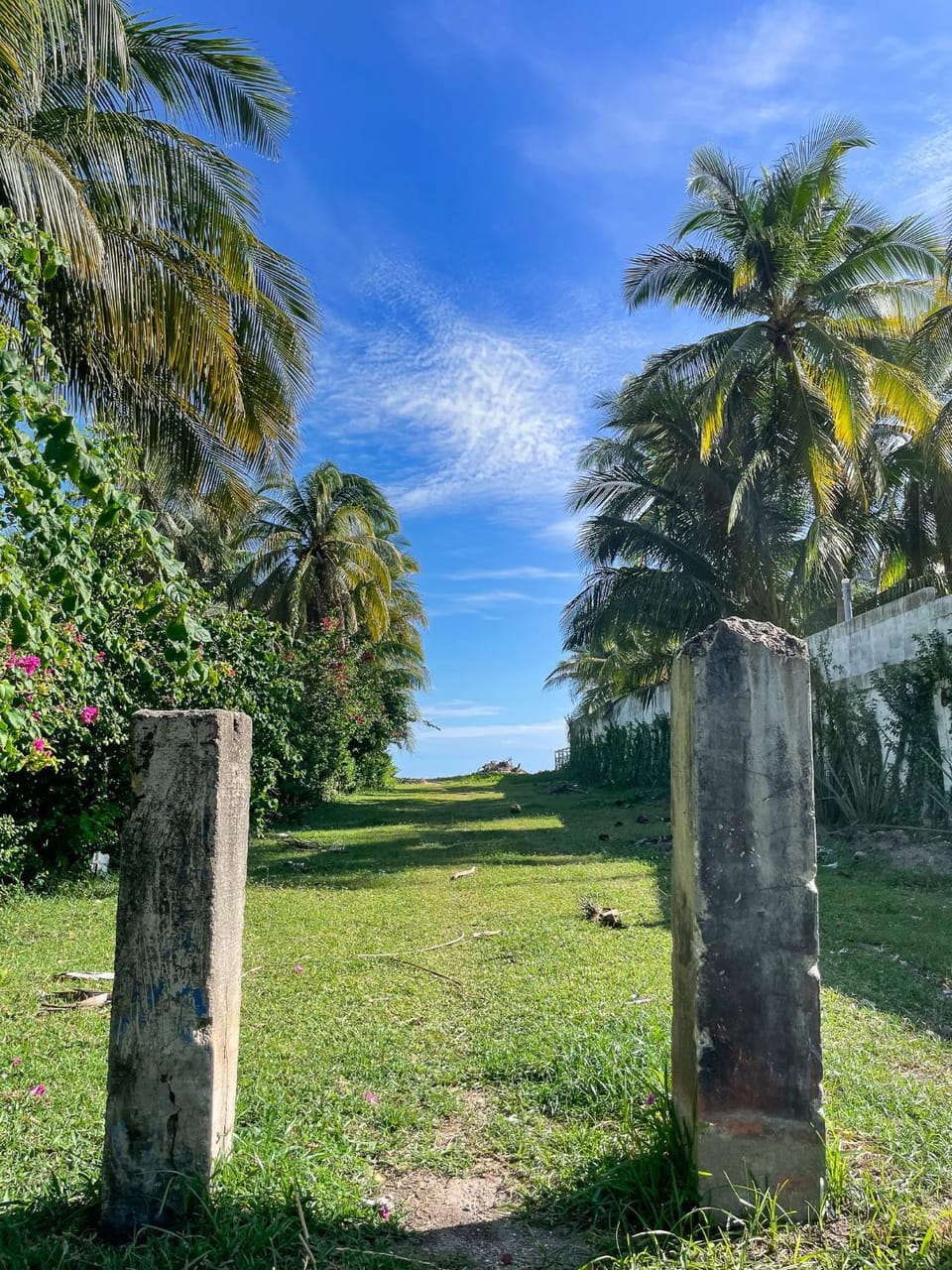Facade/entrance, Beach