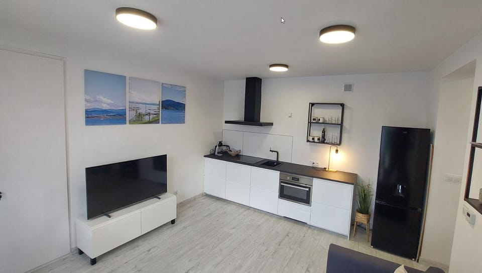 Laguna24 Jezioro Żywieckie Klimatyzowany apartament 40 m2 Apartment in Lesser Poland Voivodeship