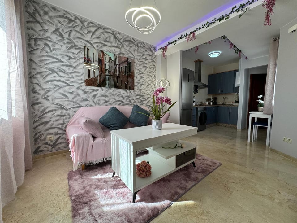 Living room, Lounge or bar, Seating area