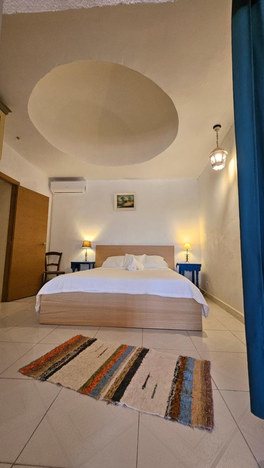 Níjar has been described as one of the most picturesque towns in the whole of Spain. A visit to Níjar guarantees the traveller a flavour of the ‘real’ Andalusia without the need to overspend on the trip. House in Comarca Metropolitana de Almería
